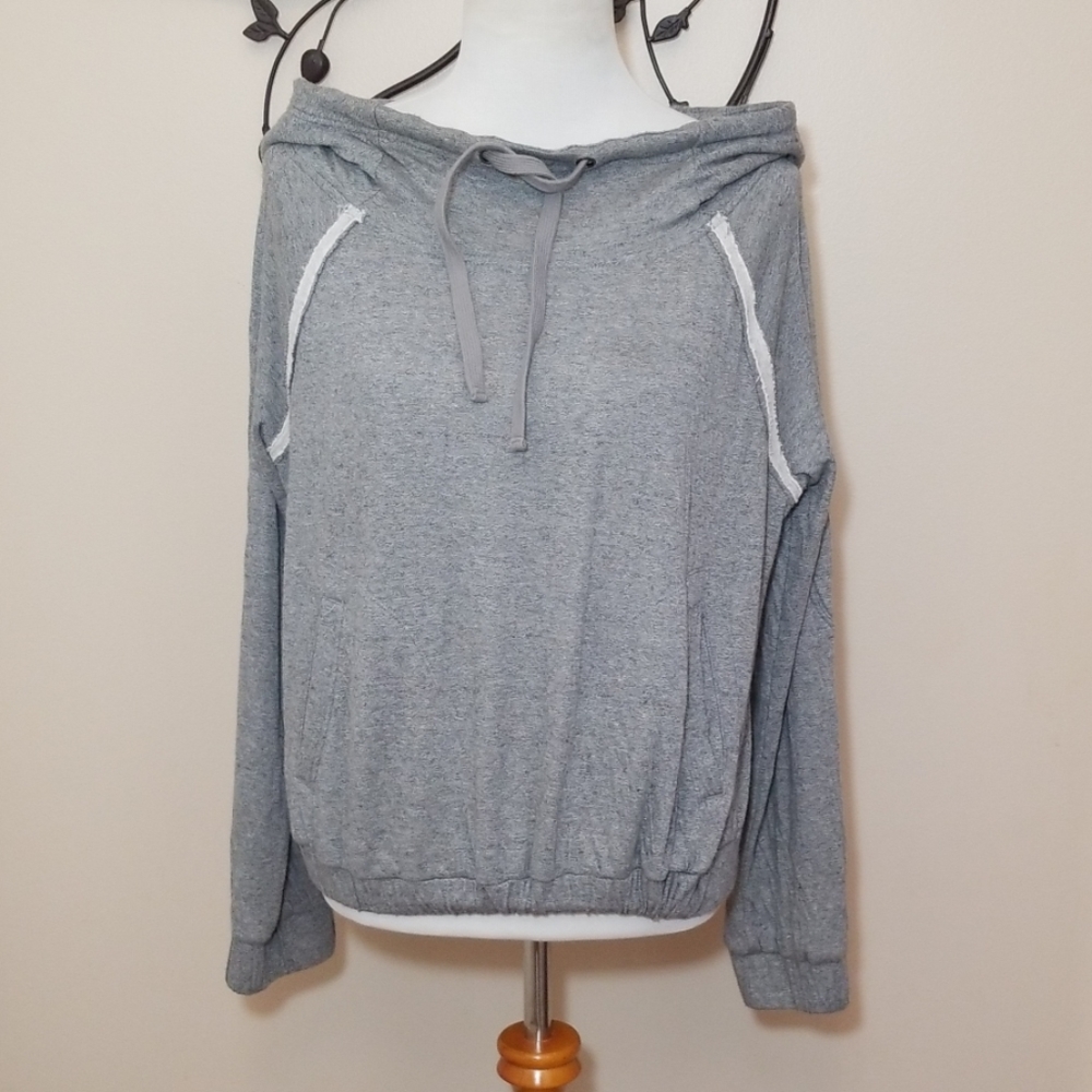 Free People
Kimmie Pullover - Picture 2 of 8